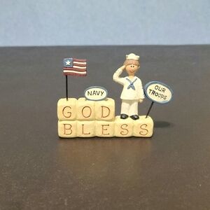 Blossom Bucket Suzi figurine